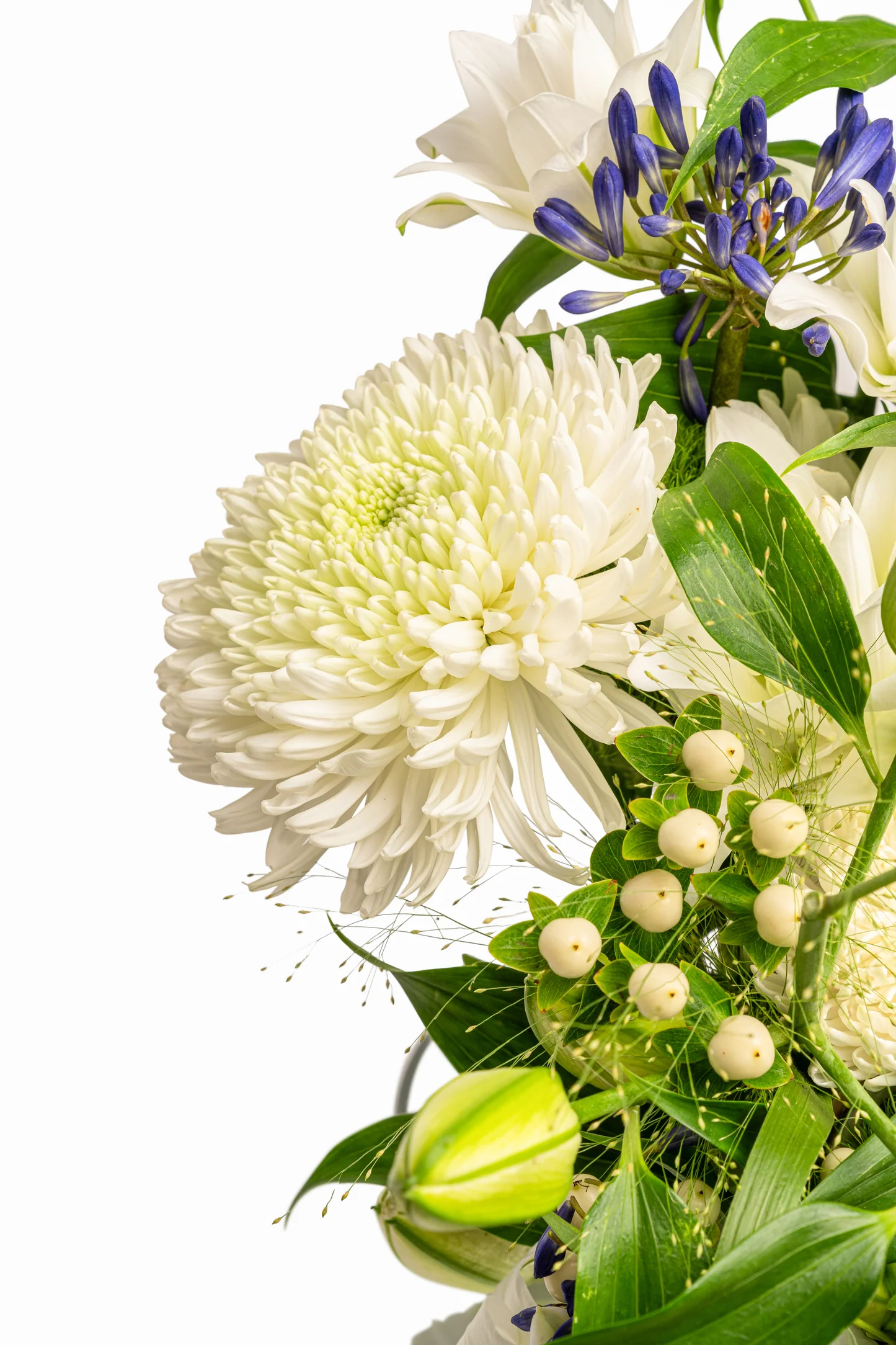 GRIEF-INSPIRED WHITE BOUQUET 2